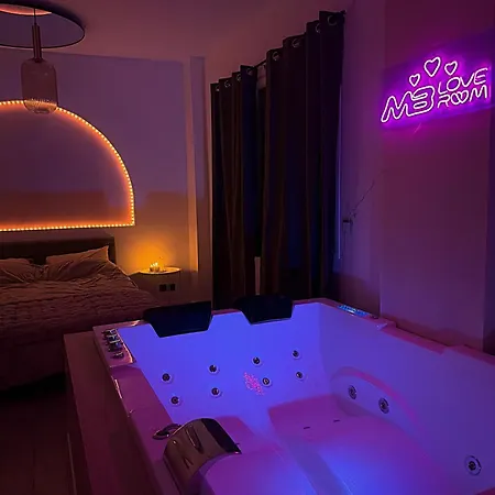 Mb Loveroom Jacuzzi Apartman *